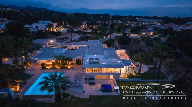 Exclusive Villa on a 6.000 m² Private Estate Near the Heart of Albir