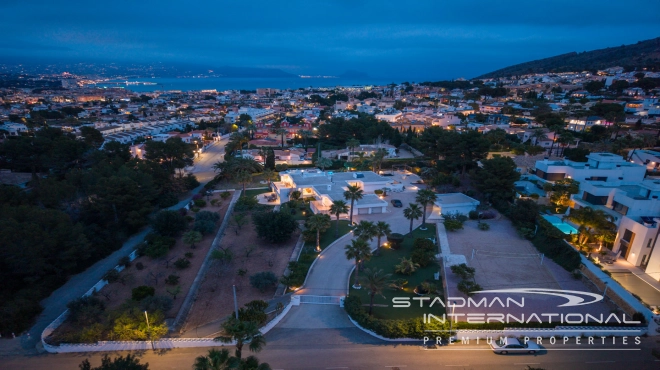 Exclusive Villa on a 6.000 m² Private Estate Near the Heart of Albir