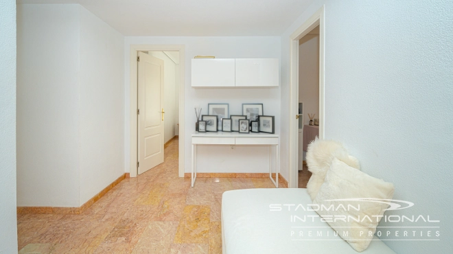 Beachside Apartment with Large Terrace and Beautiful Sea Views