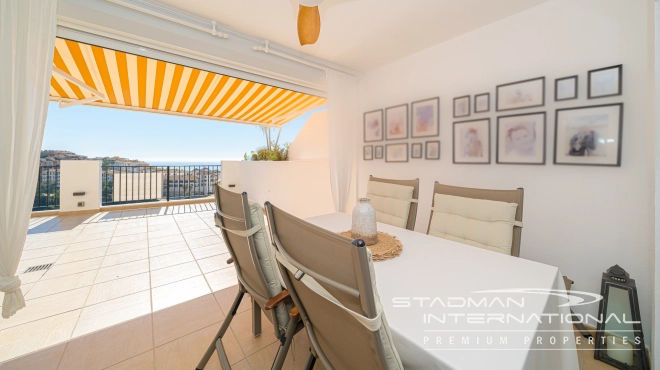 Beachside Apartment with Large Terrace and Beautiful Sea Views