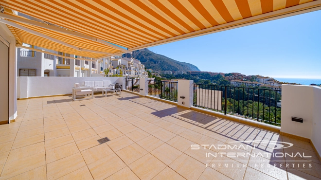 Beachside Apartment with Large Terrace and Beautiful Sea Views