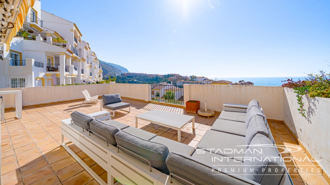 Appartement aan het Strand met Groot Terras en Zeezicht