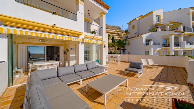 Appartement aan het Strand met Groot Terras en Zeezicht