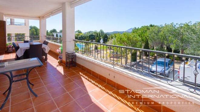 Grand Appartement d’Angle avec Vue Panoramique sur la Montagne