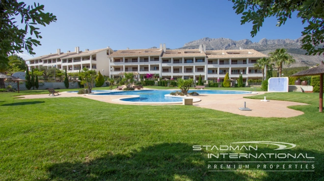 Grand Appartement d’Angle avec Vue Panoramique sur la Montagne