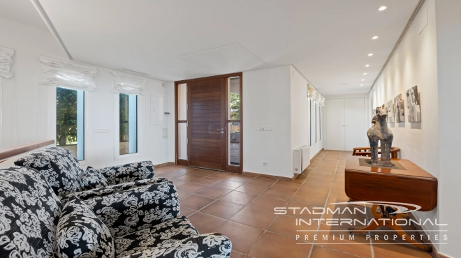 Großzügiges Familienhaus mit Meerblick in Toplage