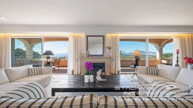 Großzügiges Familienhaus mit Meerblick in Toplage