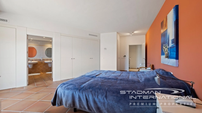 Großzügiges Familienhaus mit Meerblick in Toplage