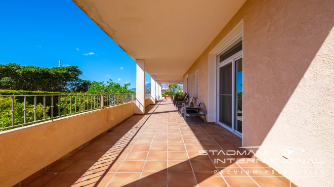 Großzügiges Familienhaus mit Meerblick in Toplage