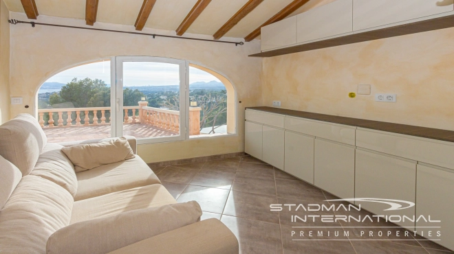 Elegante Mediterrane Villa met Panoramisch Zeezicht in Altea