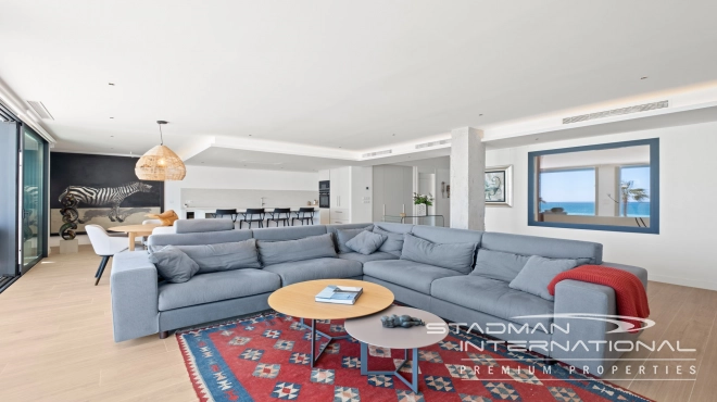 Spectacular Luxury Apartment on the Promenade in Altea