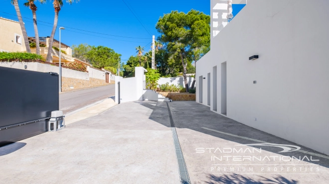 Modern New Built Villa on a Flat Plot with Sea Views 
