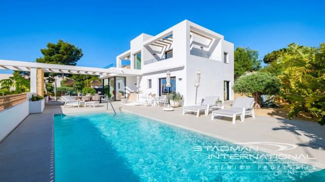 Modern New Built Villa on a Flat Plot with Sea Views 
