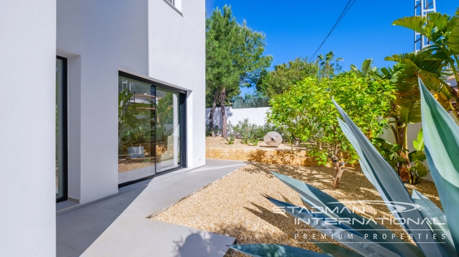 Modern New Built Villa on a Flat Plot with Sea Views 
