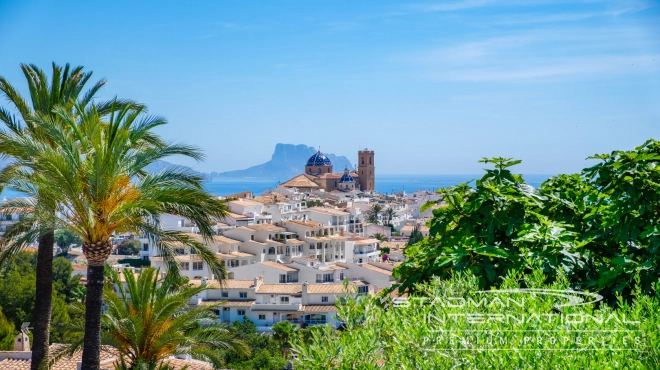 Villa with Great Sea Views in a Prime Location Near Altea Old Town