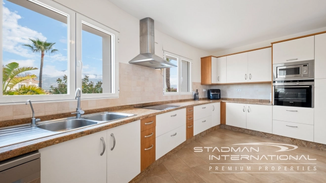 Villa with Great Sea Views in a Prime Location Near Altea Old Town