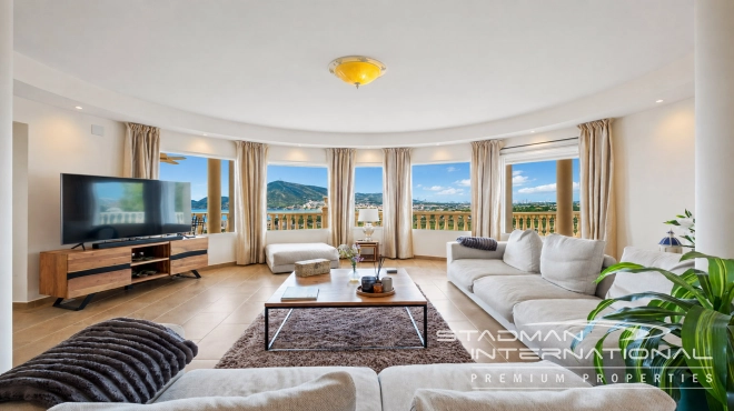 Villa with Great Sea Views in a Prime Location Near Altea Old Town