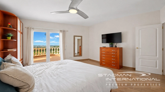 Villa with Great Sea Views in a Prime Location Near Altea Old Town