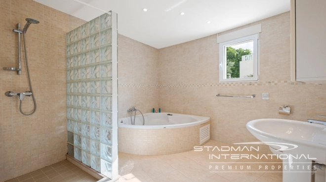 Villa with Great Sea Views in a Prime Location Near Altea Old Town