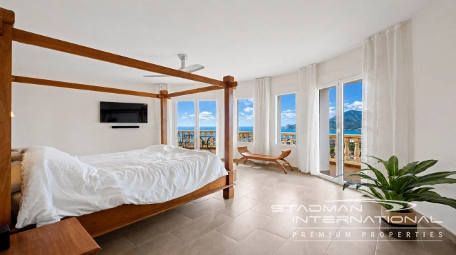 Villa with Great Sea Views in a Prime Location Near Altea Old Town