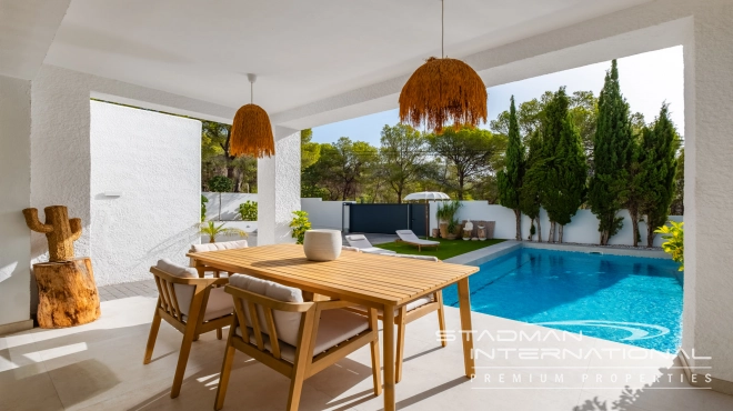 Stilfull Ibiza nær stranden og Portosenso Havn