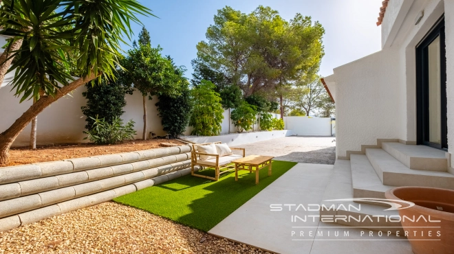 Stilfull Ibiza nær stranden og Portosenso Havn