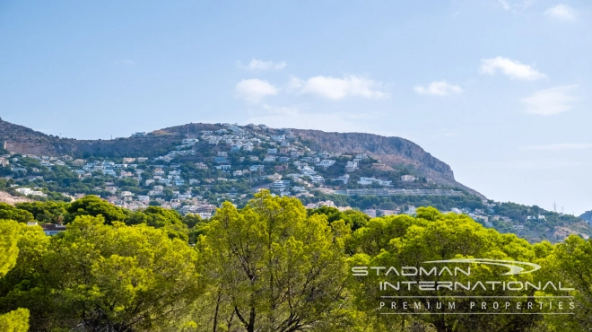 Stilfull Ibiza nær stranden og Portosenso Havn