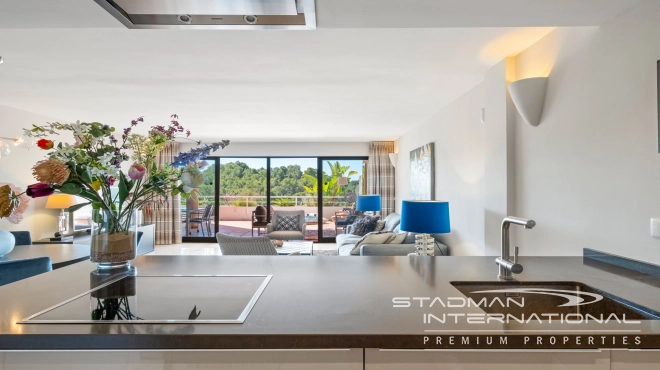 Exclusive Apartment with Spacious Terrace in Altea la Vella