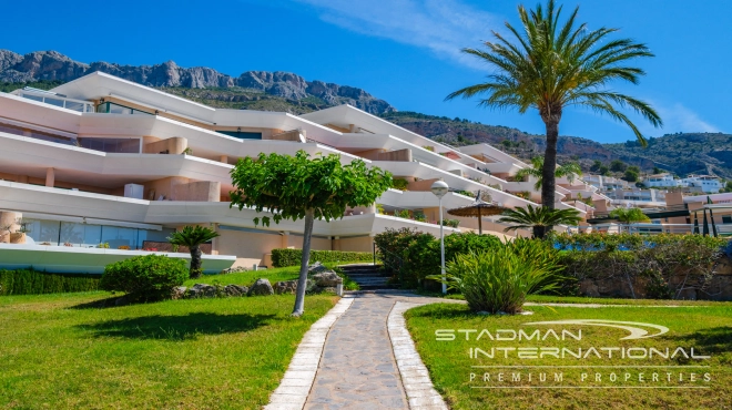 Exclusive Apartment with Spacious Terrace in Altea la Vella