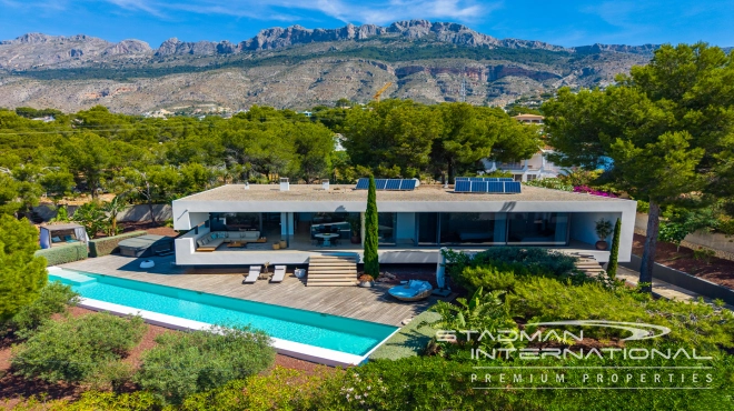 Modern Villa with Beautiful Sea Views Near Altea Golf Club