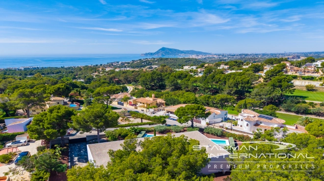 Modern Villa with Beautiful Sea Views Near Altea Golf Club