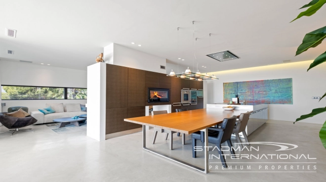 Modern Villa with Beautiful Sea Views Near Altea Golf Club