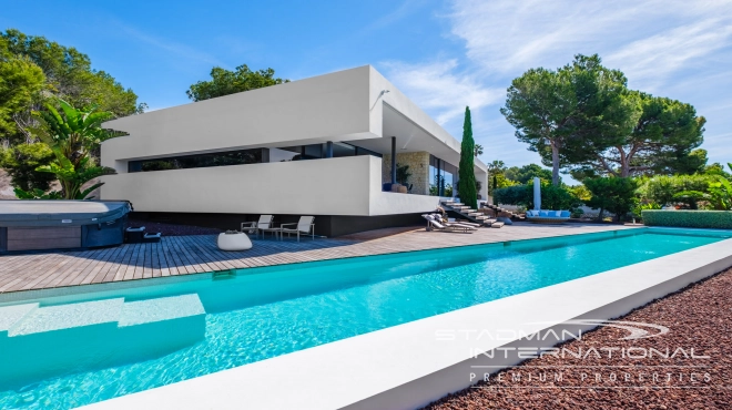 Modern Villa with Beautiful Sea Views Near Altea Golf Club
