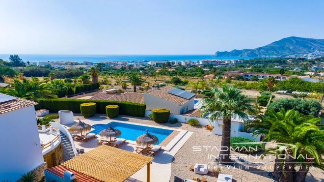 Villa with Spacious Plot and Sea Views Within Walking Distance of Old Town Altea