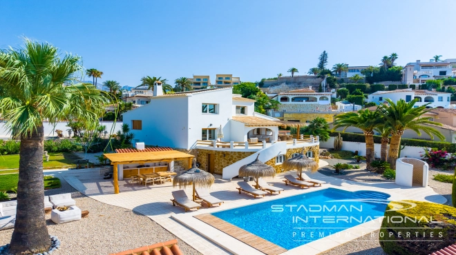 Villa with Spacious Plot and Sea Views Within Walking Distance of Old Town Altea