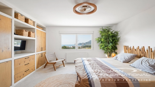 Villa with Spacious Plot and Sea Views Within Walking Distance of Old Town Altea