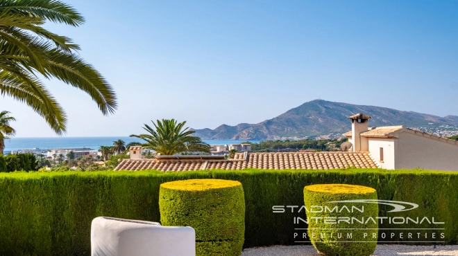 Villa with Spacious Plot and Sea Views Within Walking Distance of Old Town Altea