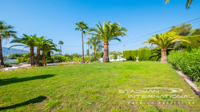Villa with Spacious Plot and Sea Views Within Walking Distance of Old Town Altea