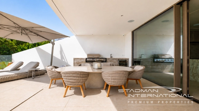 Modern Design Villa with Fabulous Sea Views in Altea Hills