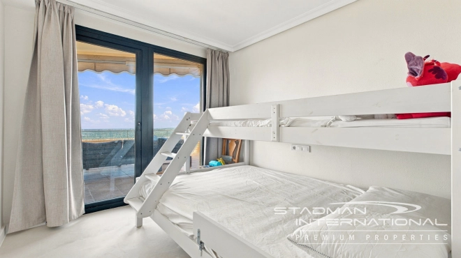 Mooi Appartement met Groot Terras en Fantastisch Zeezicht