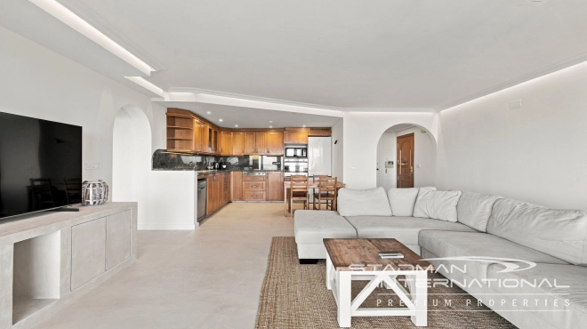 Mooi Appartement met Groot Terras en Fantastisch Zeezicht