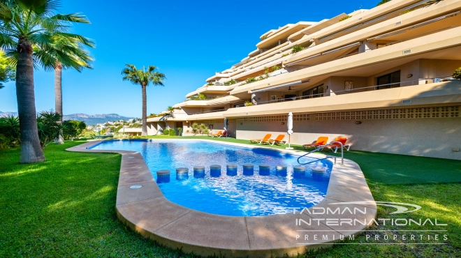 Mooi Appartement met Groot Terras en Fantastisch Zeezicht