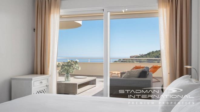 Beautiful Apartment with Spacious Terrace and Sea Views in Altea Hills