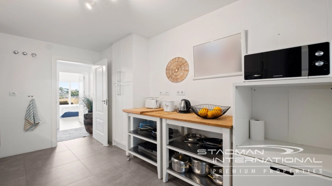 Beautiful Apartment with Spacious Terrace and Sea Views in Altea Hills