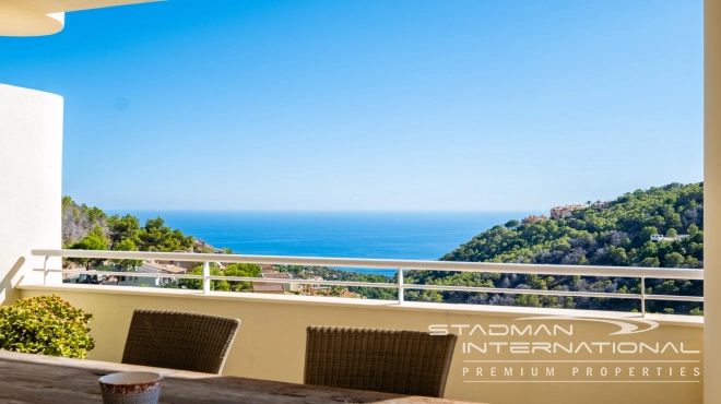 Beautiful Apartment with Spacious Terrace and Sea Views in Altea Hills