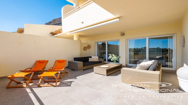 Beautiful Apartment with Spacious Terrace and Sea Views in Altea Hills
