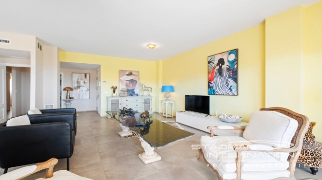 Corner Apartment with Spacious Terrace and Sea Views 