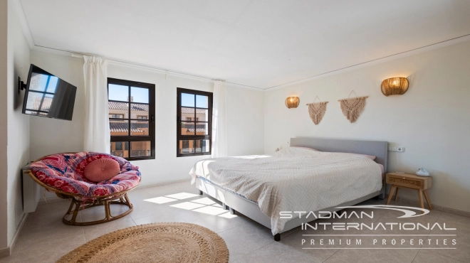 Spacieux Appartement Duplex à Proximité de la Plage et du Port 