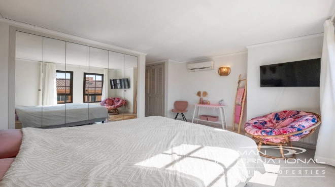 Spacieux Appartement Duplex à Proximité de la Plage et du Port 