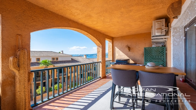 Spacieux Appartement Duplex à Proximité de la Plage et du Port 